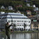 10. mai: Kong Harald er til stede under åpningen av Sportsfiskets år i Bergen (Foto: Birte Svendsen)